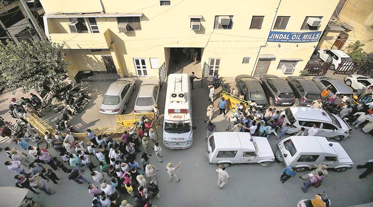 Can woman pregnant get her period