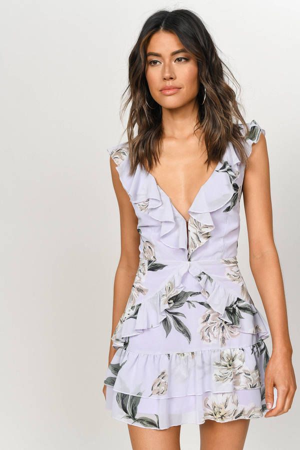 Boy and girl kiss painting