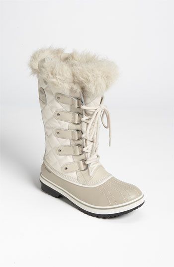 If guy likes you but has girlfriend