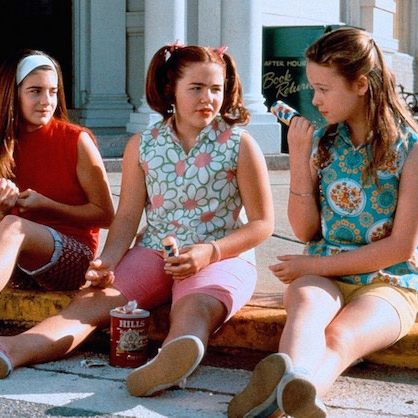 Woman gets body slammed over popeyes